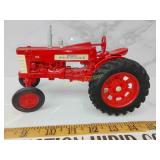 Ertl 1/16 scale Farmall 350