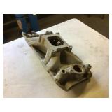 Edelbrock Victor 4 + 4 Intake Manifold