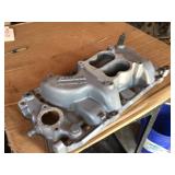 Edelbrock Performer 2-0 Manifold