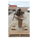 Chas Parker Co No. 976 6" Vise