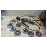 Makita Angle Grinder w/ Various Discs