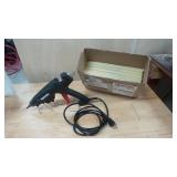 Glue Gun w/ Glue Sticks