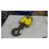 Heavy Duty Snatch Block w/ Swivel Hook