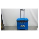 Igloo Latitude 60 Qt Wheeled Cooler with Telescopi