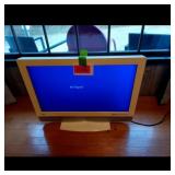 Monitor HDMI Compact Design