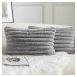 Mandioo Pack of 2 Decorative Throw Pillow Covers F