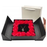 Rosees with I Love You Necklace 100 Languages Rose
