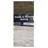 Smith and Wesson scrimshaw single blade pocket