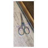 Vintage-style Embroidery Scissors Vibrant Rainbow