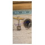 Antique Pins/brooches