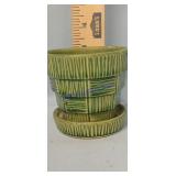 Mccoy Usa Flower Pot. 3 1/4 In. Tall Great