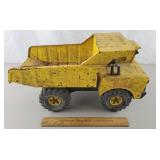 Tonka Toy Dump Truck 18 & 3/4" L