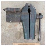 Cole Tool Mfg Vise 3 & 1/2" Jaws Cole Tool Mfg Vise 3 & 1/2" Jaws
