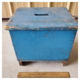 Vintage Wooden Stool Vintage Wooden Stool