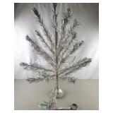 Vintage Aluminum Christmas Tree 1-4ft Vintage Aluminum Christmas Tree 1-4ft