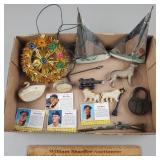 Vintage Lot w/ Baseball Cards