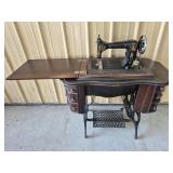 Antique Windsor B Sewing Machine 30 & 1/2' H