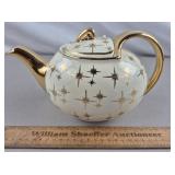 Vintage Hall Pottery 8 Cup Teapot