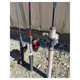 3ct Fishing Poles w/ Reels