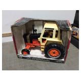 Ertl Case 970 Demonstrator Collector Edition,