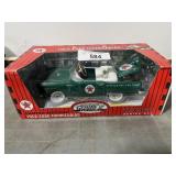 Gearbox 1956 Ford Thunderbird pedal car, Texaco