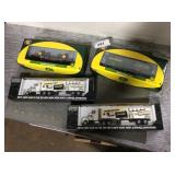 2 Athearn JD Classic Series boxcars & 2 JD