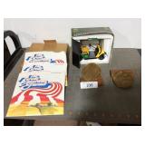 JD cartbank 1/16, 2 JD calendar medallions, & 3