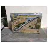 Athearn John Deere N Scale Train Set, NIB,