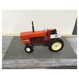 Allis-Chalmers 7040 maroon belly, 1/16