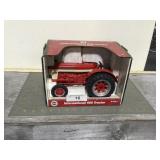 Ertl International 560, 1/16