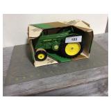 Ertl JD 1949/1954 JD model R tractor, 1/16