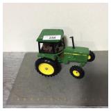 JD model 2550 w/cab & FWA, 1983 Collectors