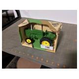 Ertl JD model M Collector's Ed Series III, 1/16