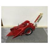 Farmall Super M w/2-row corn picker, 1/16