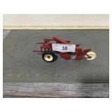 Case fast-hitch 3-bottom plow, 1/16