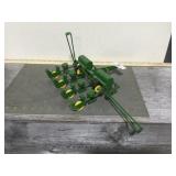 JD 494 4-row corn planter, 1/16