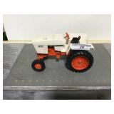 Case Agri-King WF tractor, 1/16