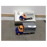 1st Gear 1953 Ford C-600 straight truck, Roadway