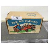 Ertl 1989 Toy Farmer Allis-Chalmers D-19, 1/16