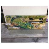 Athearn John Deere HO Scale Train Set, NIB,
