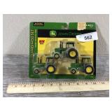 Ertl John Deere 4430/4440/4450 tractor set, 1/64