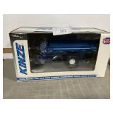 Kinze model 1050 Sof-Tred Harvest Commander grain
