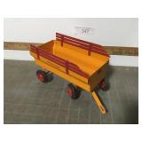 Minneapolis-Moline flare wagon w/extensions