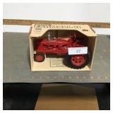 Ertl Farmall H, 1/16