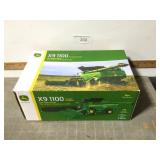 Ertl JD X9 1100 tracked combine, 2021 Farm Show,