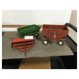 Tru-Scale grain drill,JD flare wagon,gravity wagon