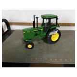 John Deere 4440 WF tractor w/cab