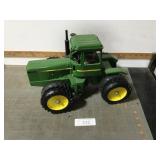 John Deere articulate tractor