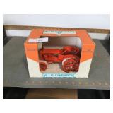 Scale Models Allis-Chalmers 'U' tractor