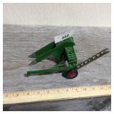 Oliver 1-row pull-behind corn picker